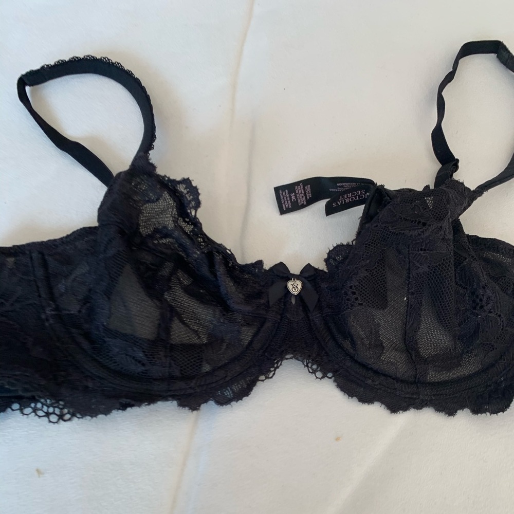 Victoria Secret lace bra